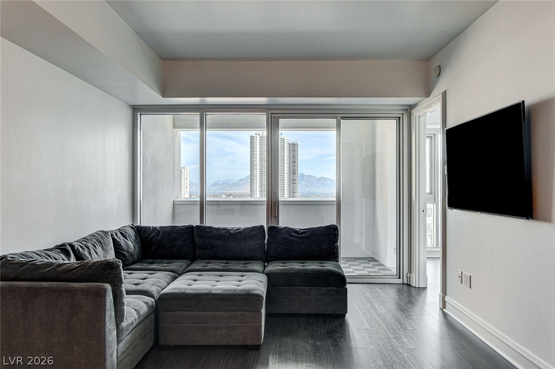 2700 South Las Vegas Boulevard 1305