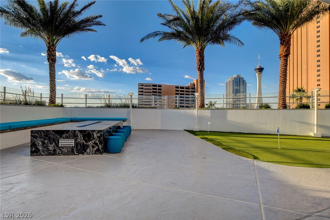 2700 South Las Vegas Boulevard 1305