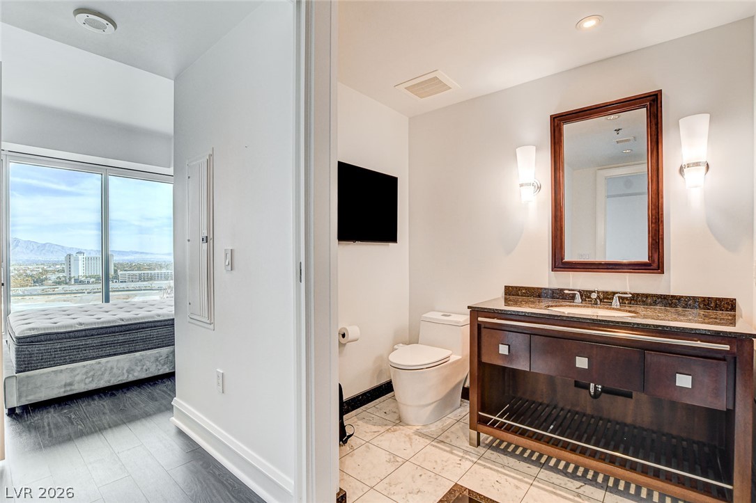 2700 South Las Vegas Boulevard 1305