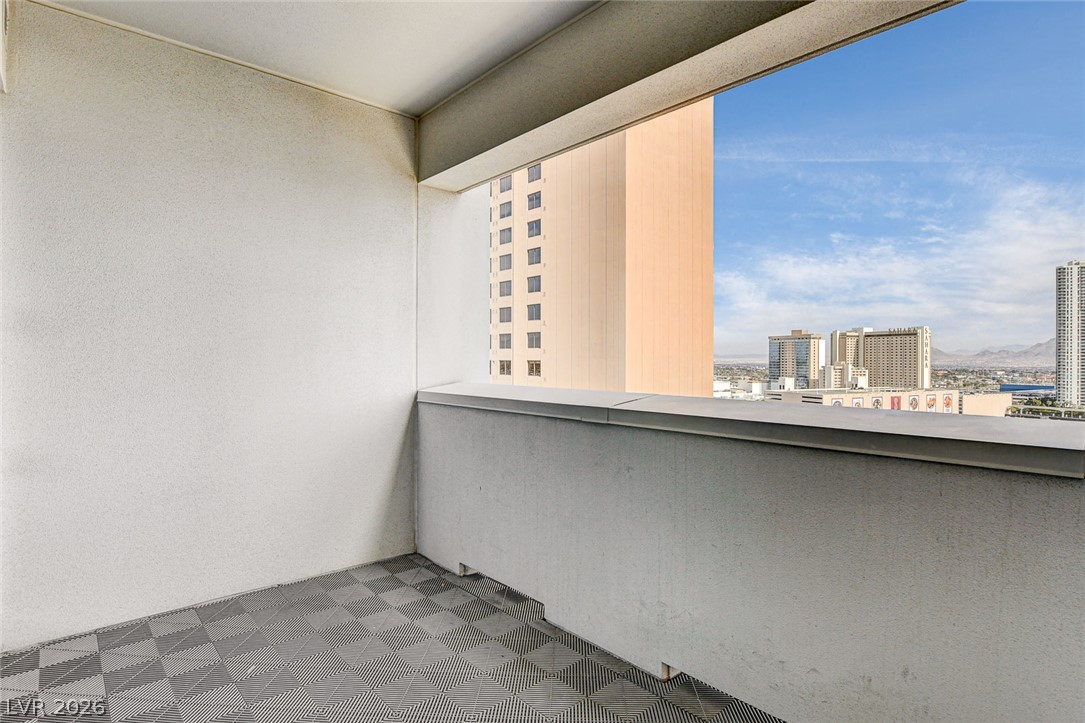 2700 South Las Vegas Boulevard 1305