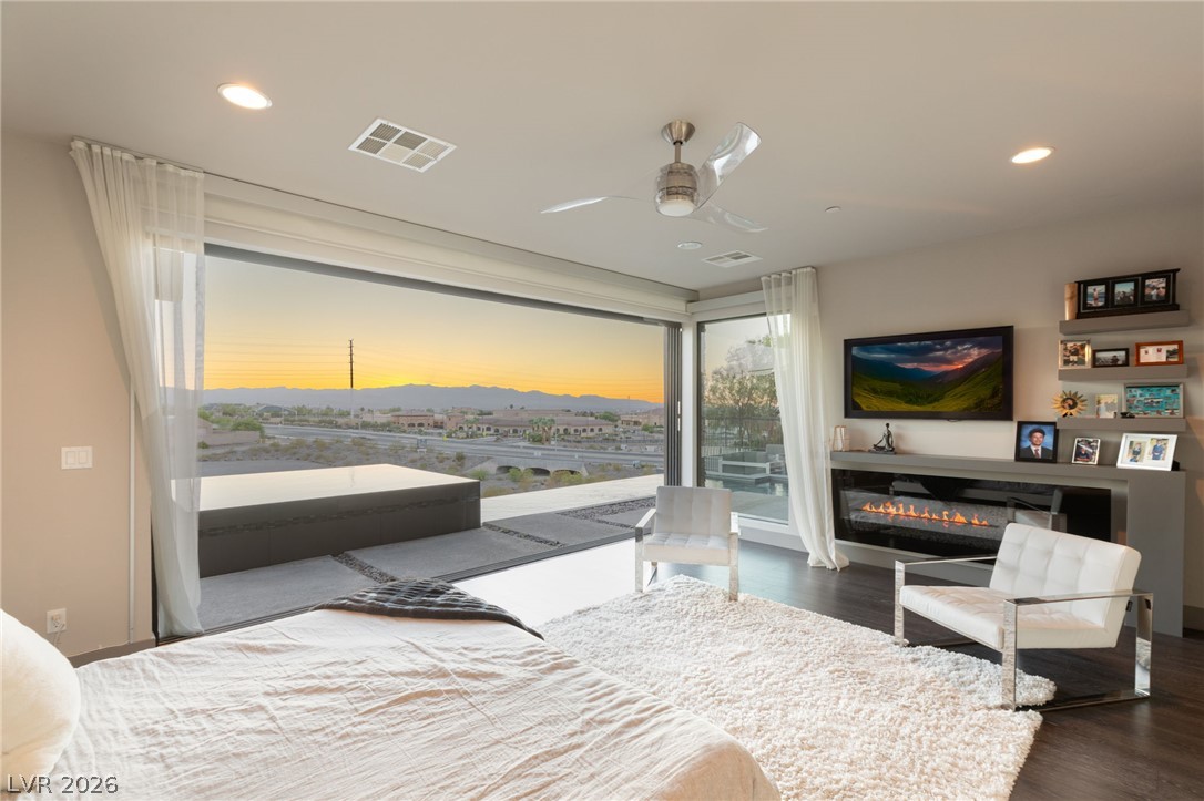 861 Vegas View Drive