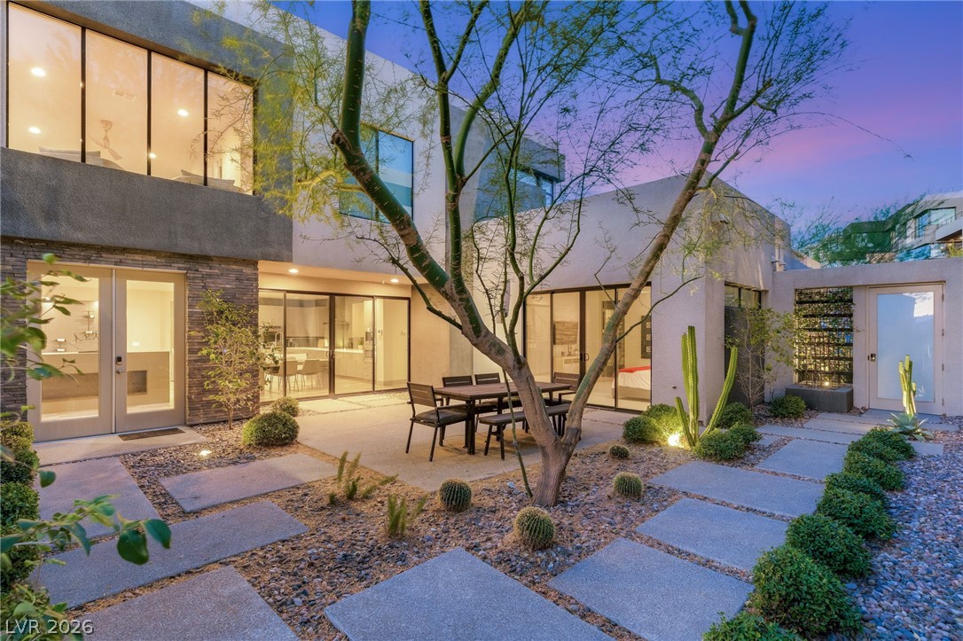 861 Vegas View Drive