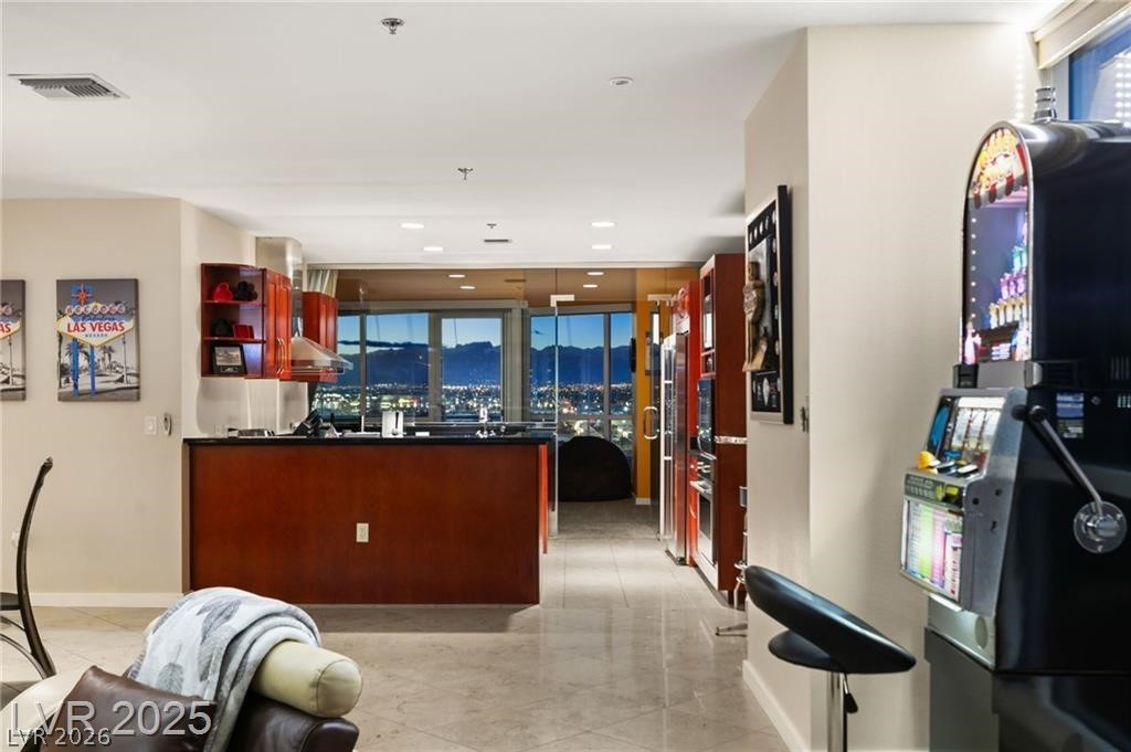 4525 Dean Martin Drive 1500