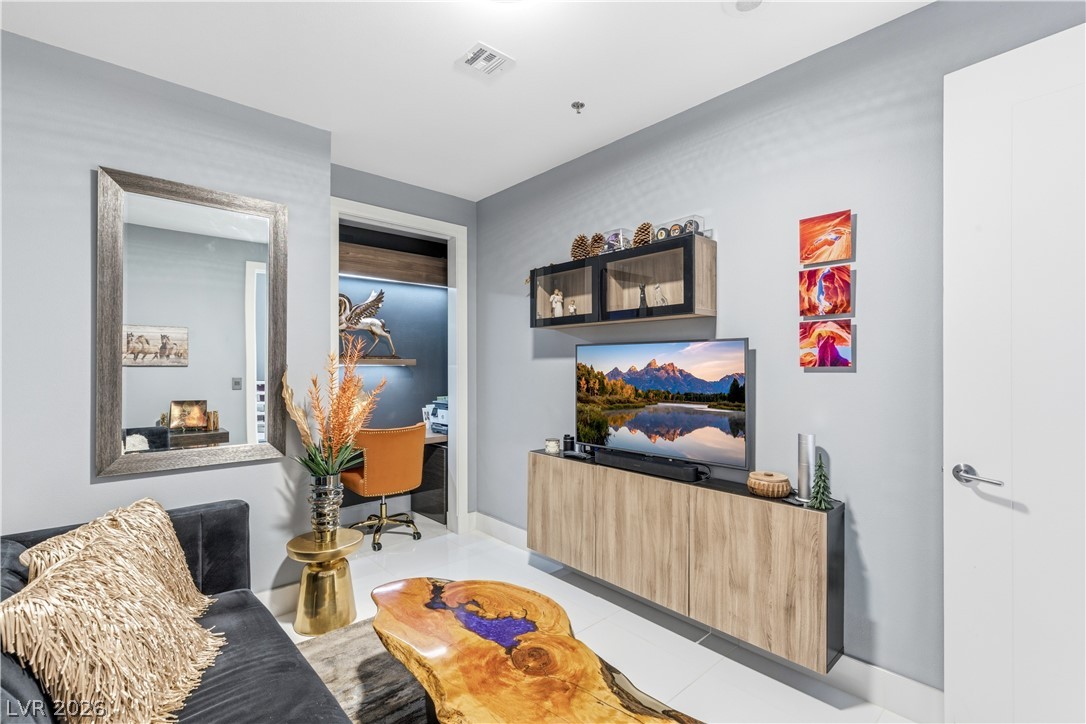4575 Dean Martin Drive 1805
