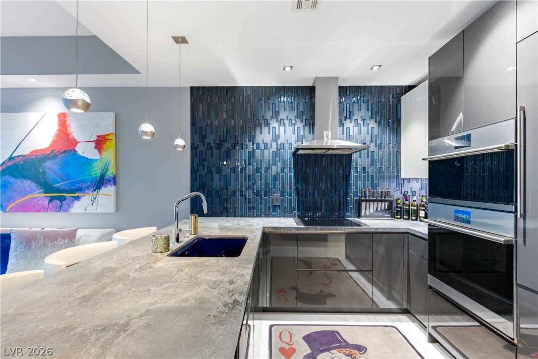 4575 Dean Martin Drive 1805