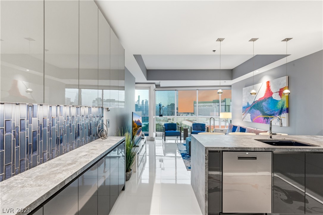 4575 Dean Martin Drive 1805