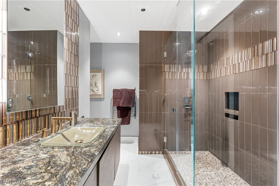 4575 Dean Martin Drive 1805