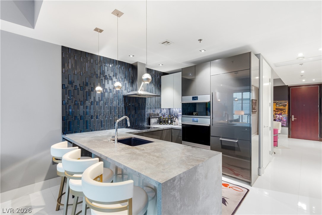 4575 Dean Martin Drive 1805