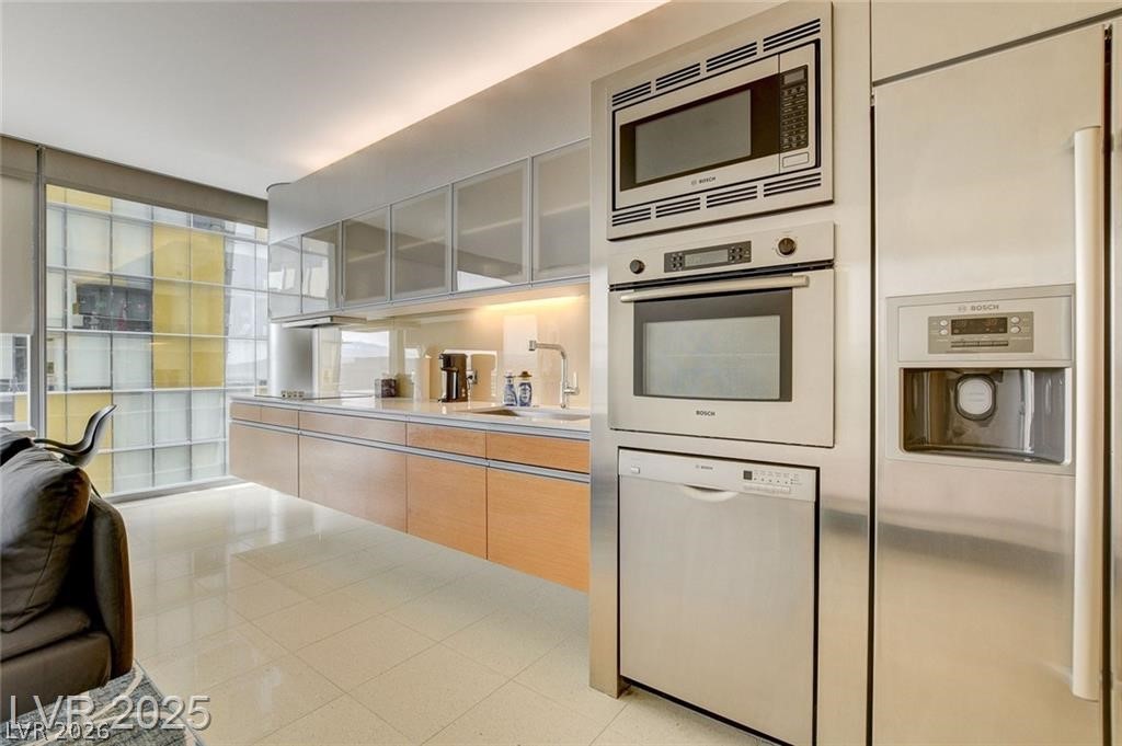 3722 South Las Vegas Boulevard 1010