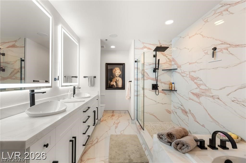 4575 Dean Martin Drive 2806