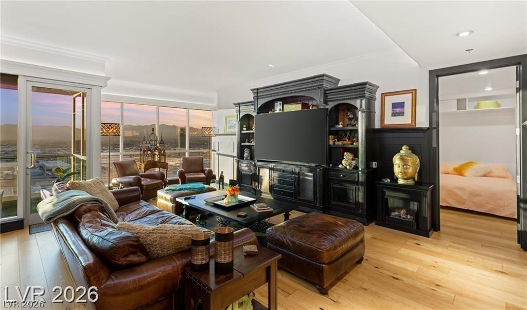 4575 Dean Martin Drive 2806