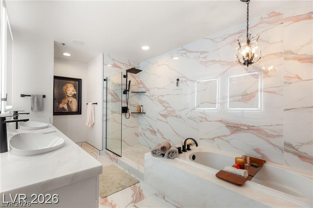 4575 Dean Martin Drive 2806