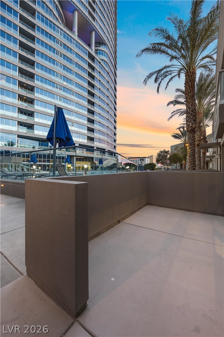 4565 Dean Martin Drive 102
