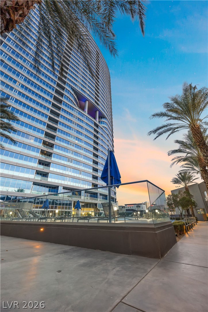 4565 Dean Martin Drive 102