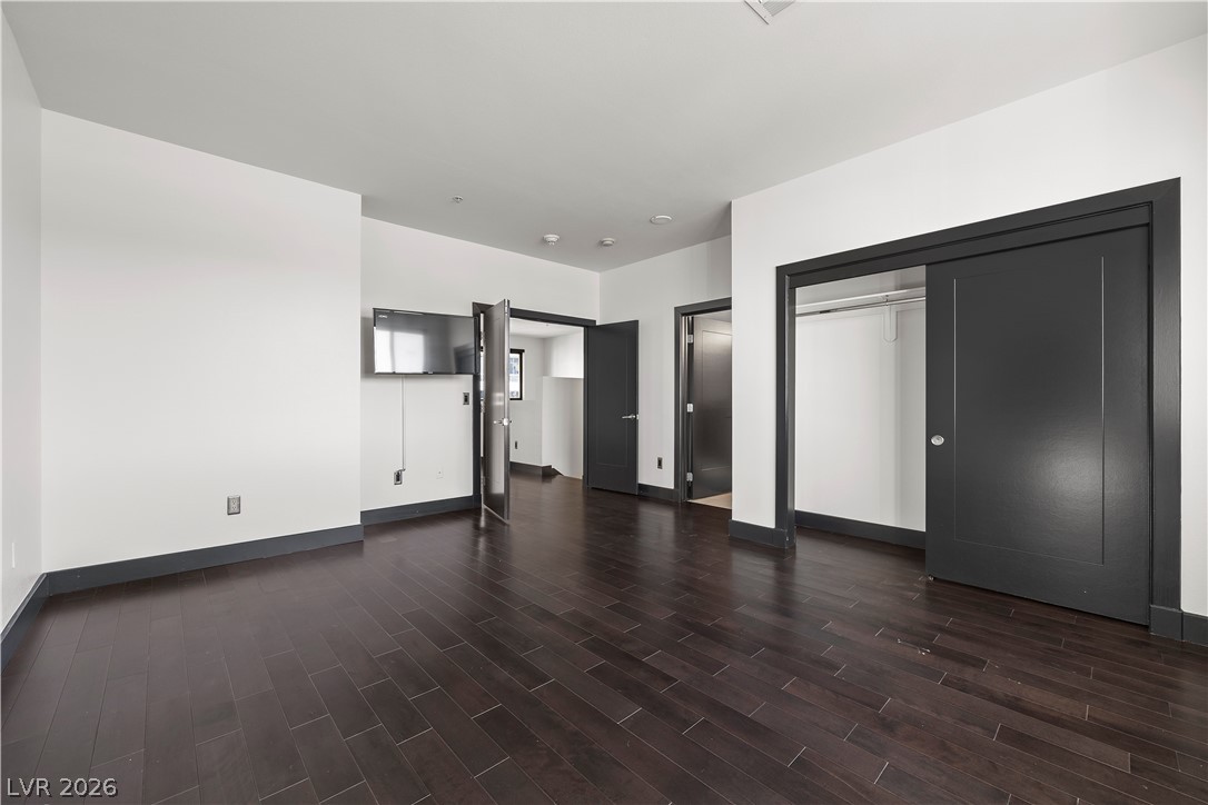 4565 Dean Martin Drive 102