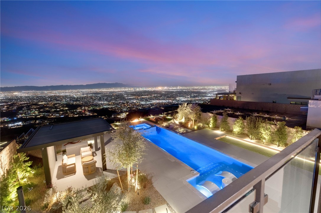 571 Overlook Rim Drive