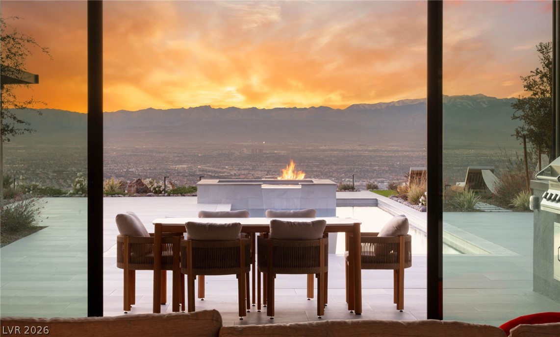 571 Overlook Rim Drive