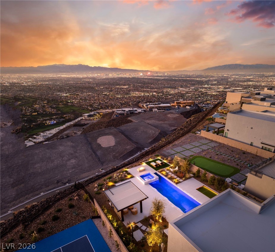 571 Overlook Rim Drive