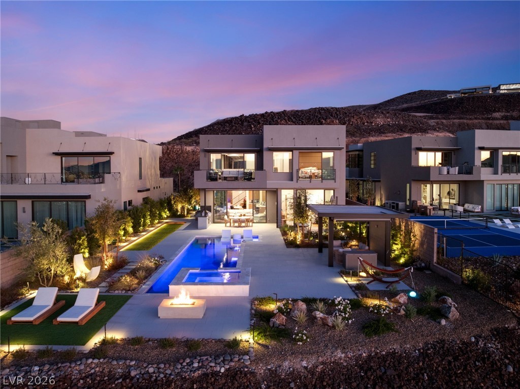 571 Overlook Rim Drive