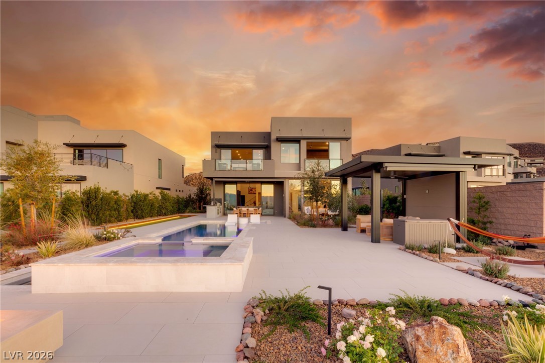 571 Overlook Rim Drive