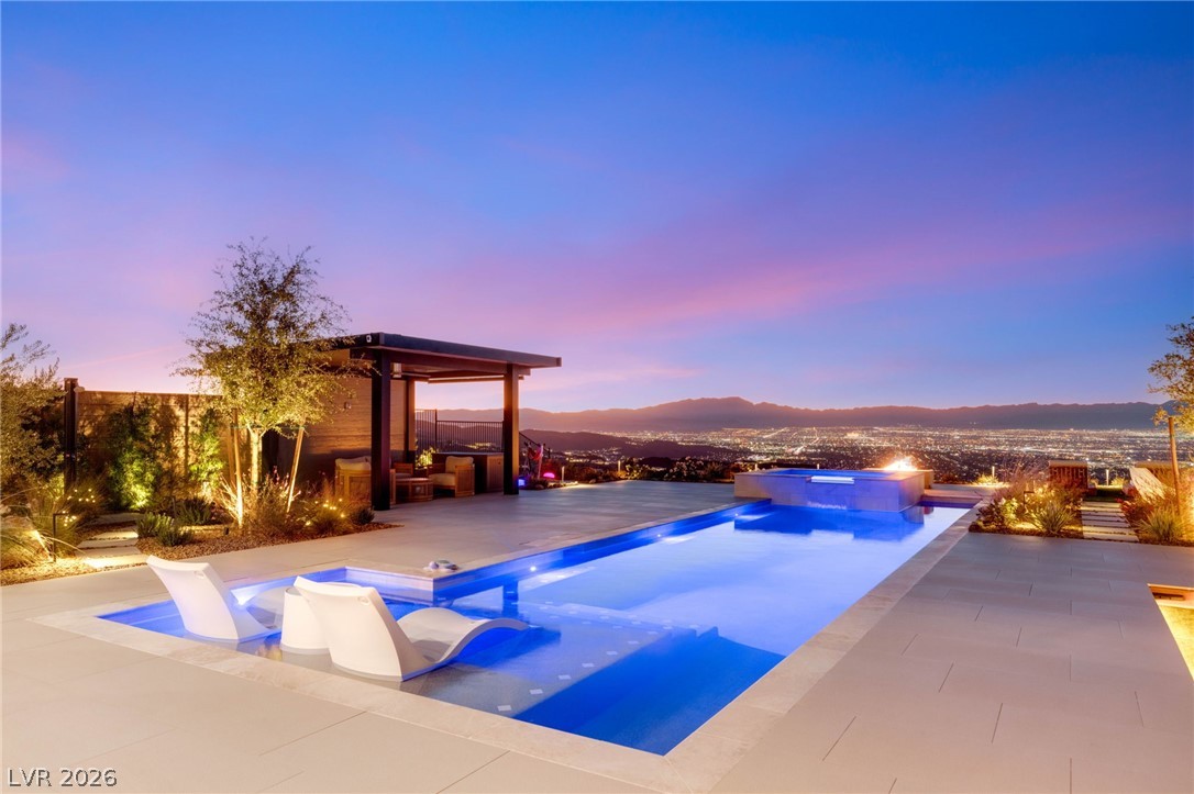 571 Overlook Rim Drive