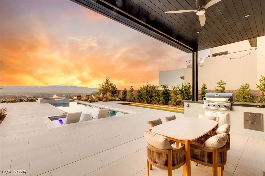 571 Overlook Rim Drive