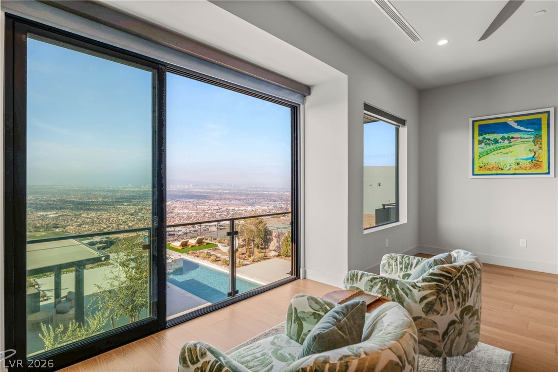 571 Overlook Rim Drive
