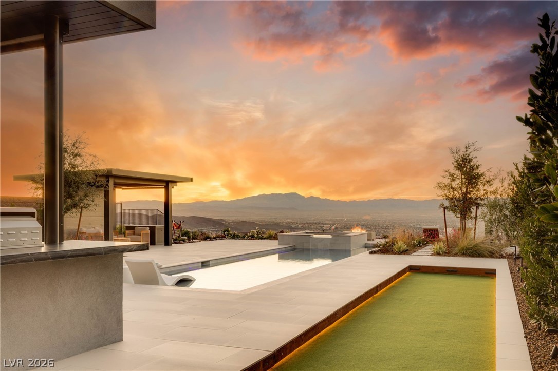 571 Overlook Rim Drive