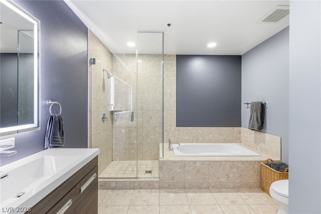 4575 Dean Martin Drive 2908