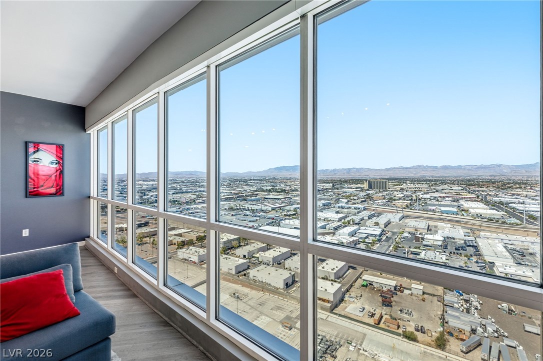 4575 Dean Martin Drive 2908