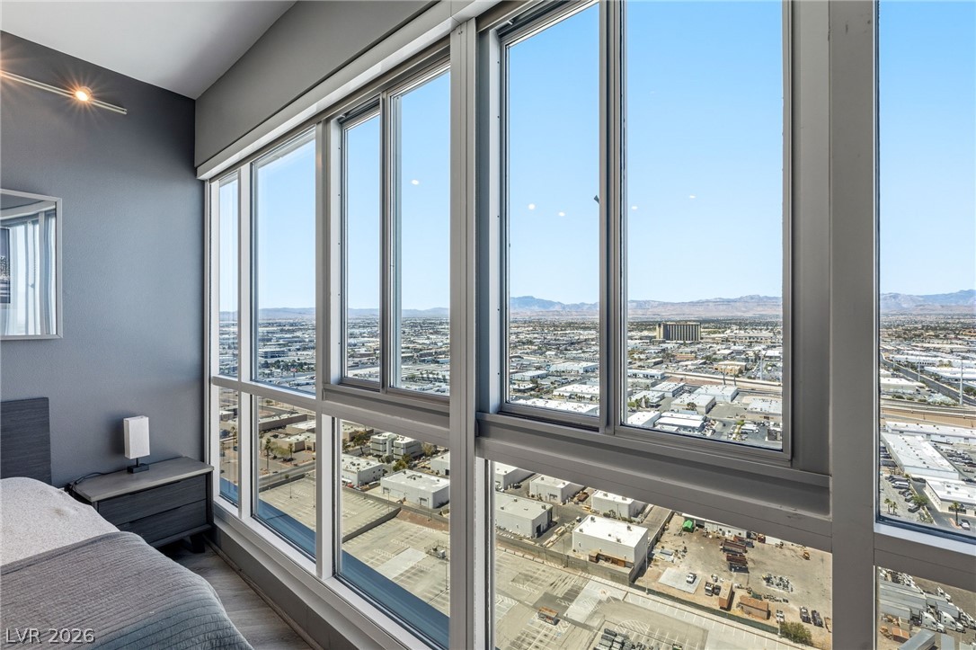 4575 Dean Martin Drive 2908