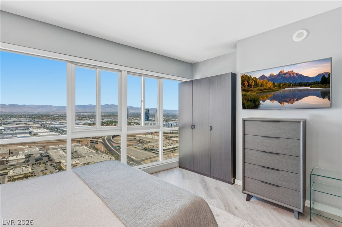 4575 Dean Martin Drive 2908