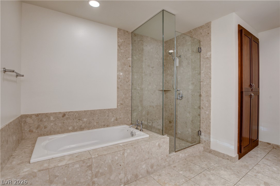 4575 Dean Martin Drive 3007