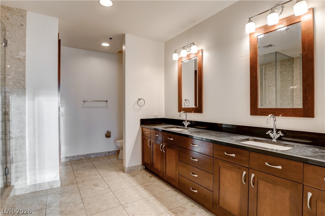 4575 Dean Martin Drive 3007