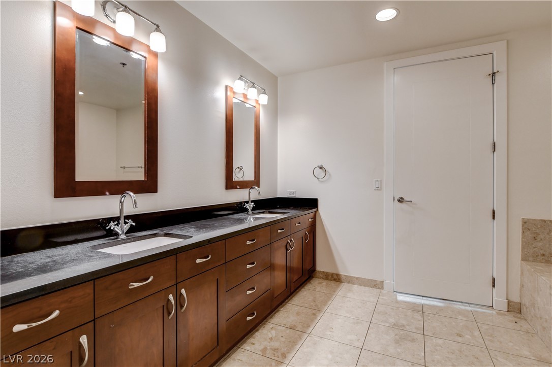 4575 Dean Martin Drive 3007