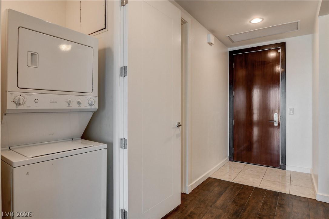 4575 Dean Martin Drive 3007