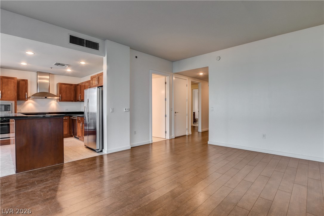 4575 Dean Martin Drive 3007