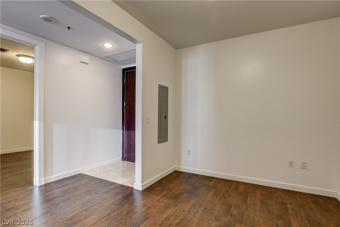 4575 Dean Martin Drive 3007