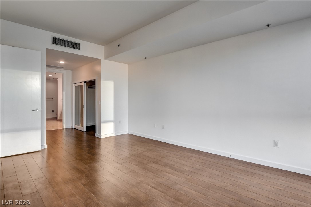 4575 Dean Martin Drive 3007