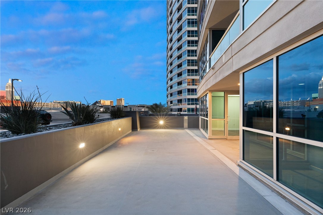 4525 Dean Martin Drive 409