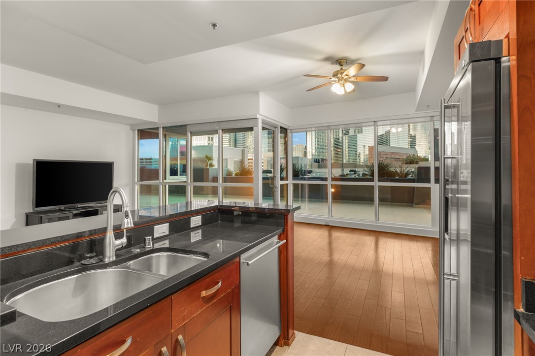 4525 Dean Martin Drive 409