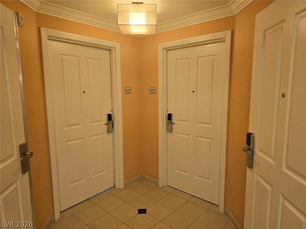 135 East Harmon Avenue 2203