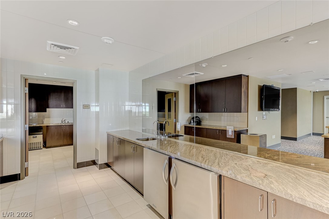 8255 Las Vegas Boulevard 1205