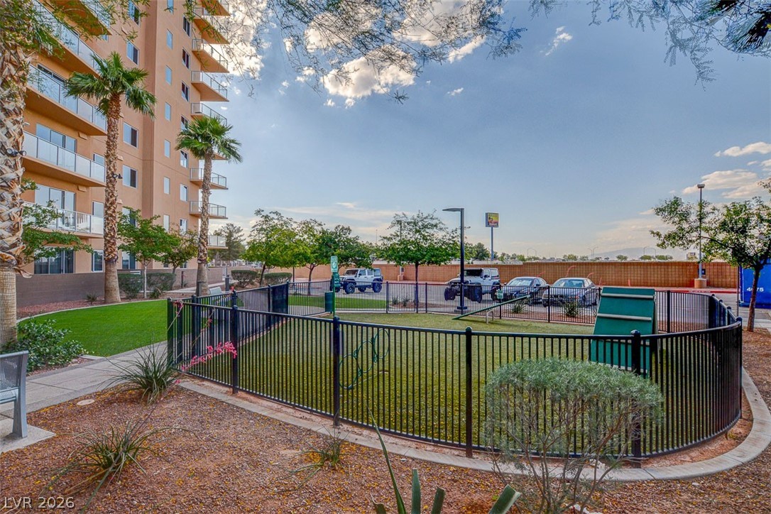 8255 Las Vegas Boulevard 1205