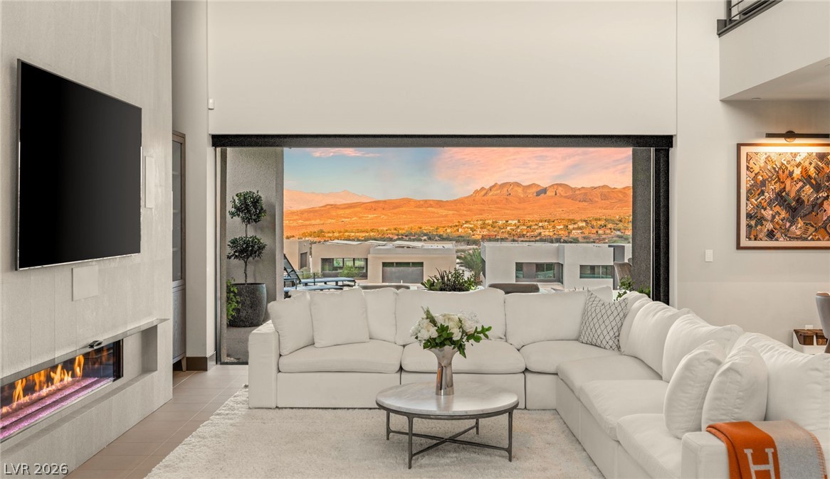 12 Desert Lake Lane