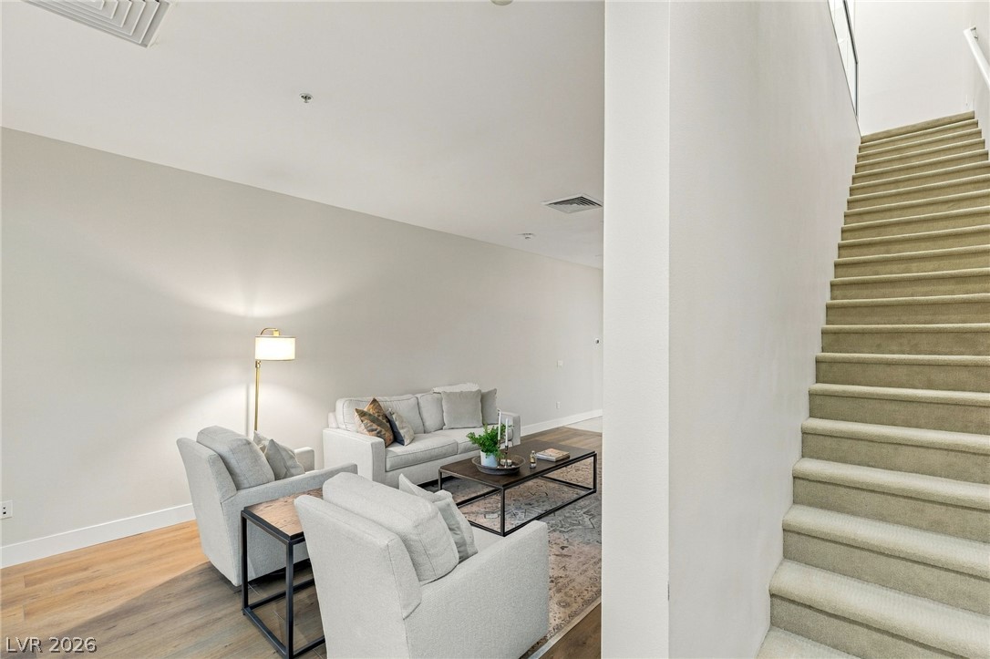 4585 Dean Martin Drive 204