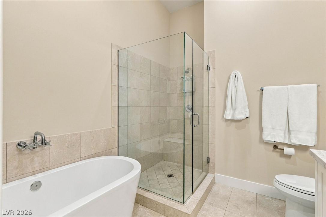4585 Dean Martin Drive 204
