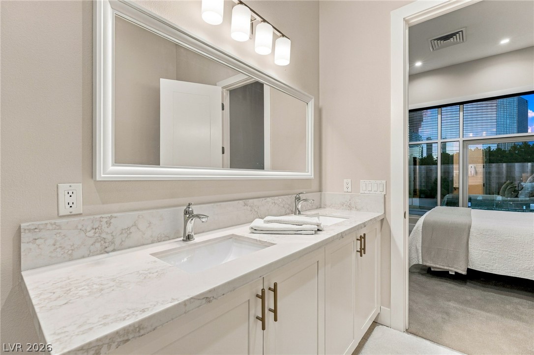 4585 Dean Martin Drive 204