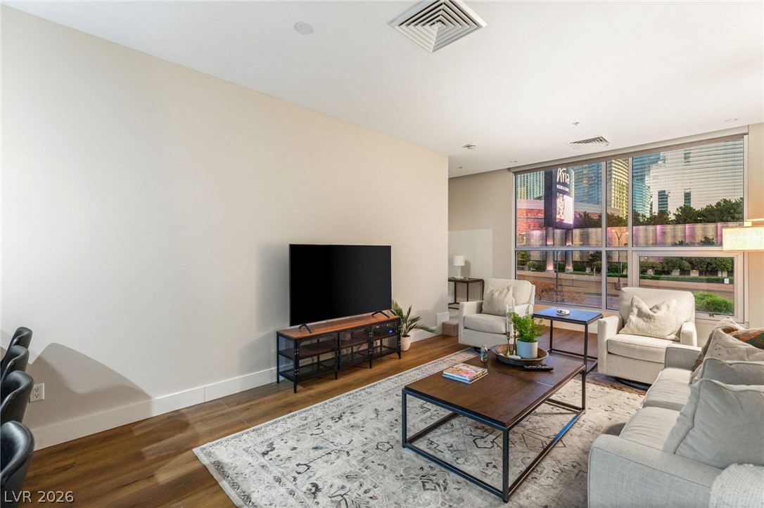 4585 Dean Martin Drive 204