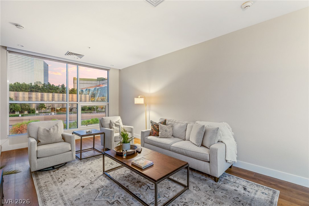 4585 Dean Martin Drive 204